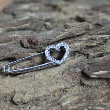 Impressive Heart Shape Silver Sari Pin - Chaitanya Emporium